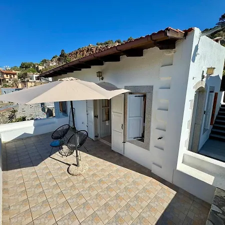 Stone Heaven Apartment-poolside Bbq & Fresh Herbs * Neapoli (Crete)