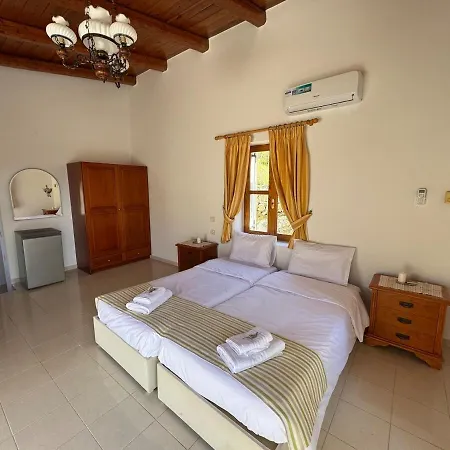 Villa Stone Heaven Apartment-poolside Bbq & Fresh Herbs Neapoli (Crete)