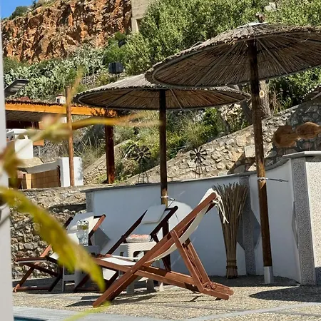 Stone Heaven Apartment-poolside Bbq & Fresh Herbs Villa Neapoli (Crete)